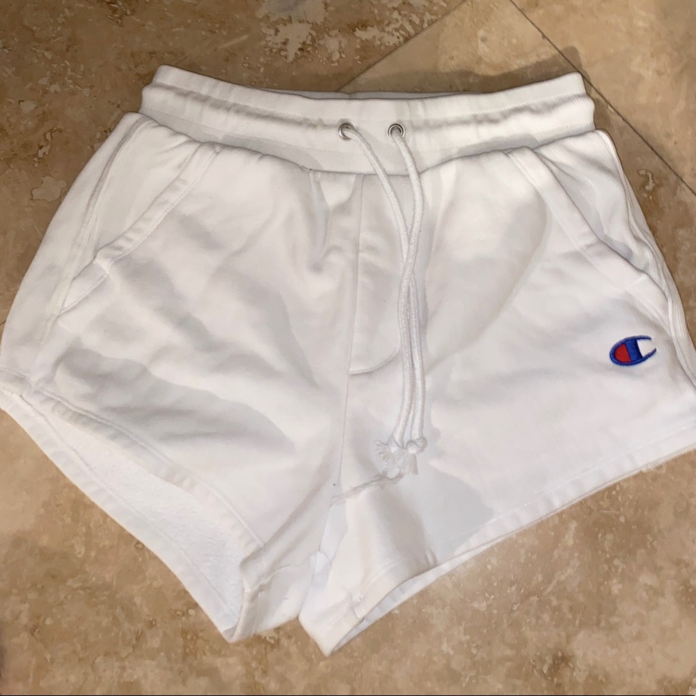 White reverse weave champion shorts